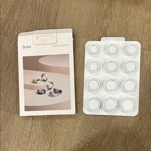 Oura Ring Sizing Kit - White & Beige Packaging